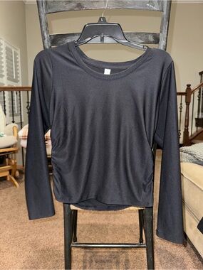 Black All in Motion Long-Sleeve Ruched Women’s Top